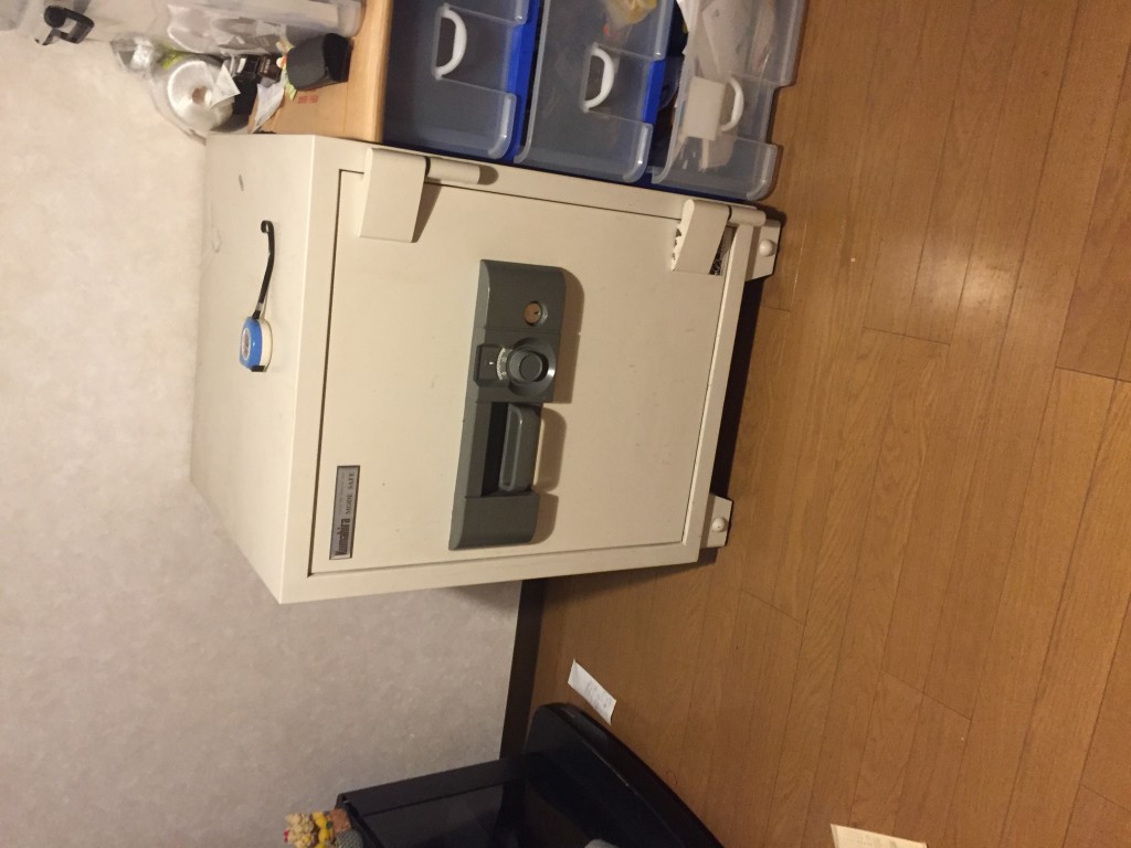 【練馬区】金庫やリサイクル家電の回収☆引っ越し前に回収できてご満足いただけました!