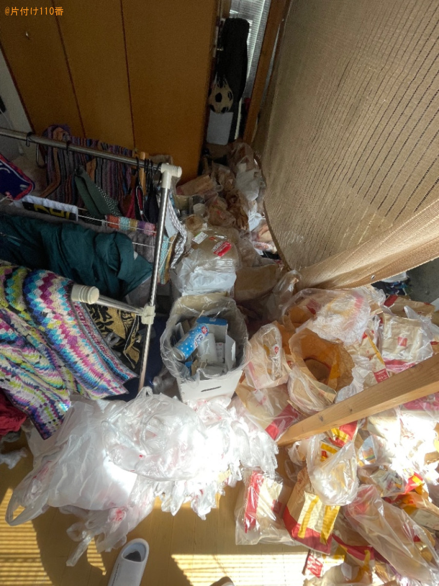 【中野区】部屋に散乱しているごみの片付けと清掃ご依頼　お客様の声