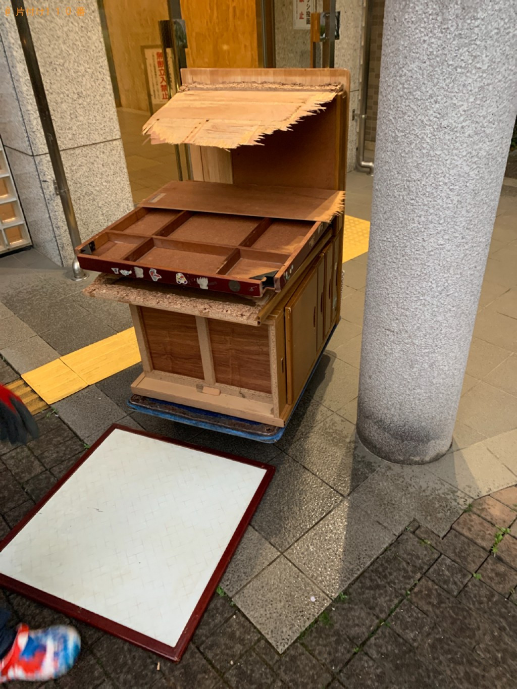 【練馬区石神井町】学習机、本棚、つっぱり棚の回収・処分ご依頼